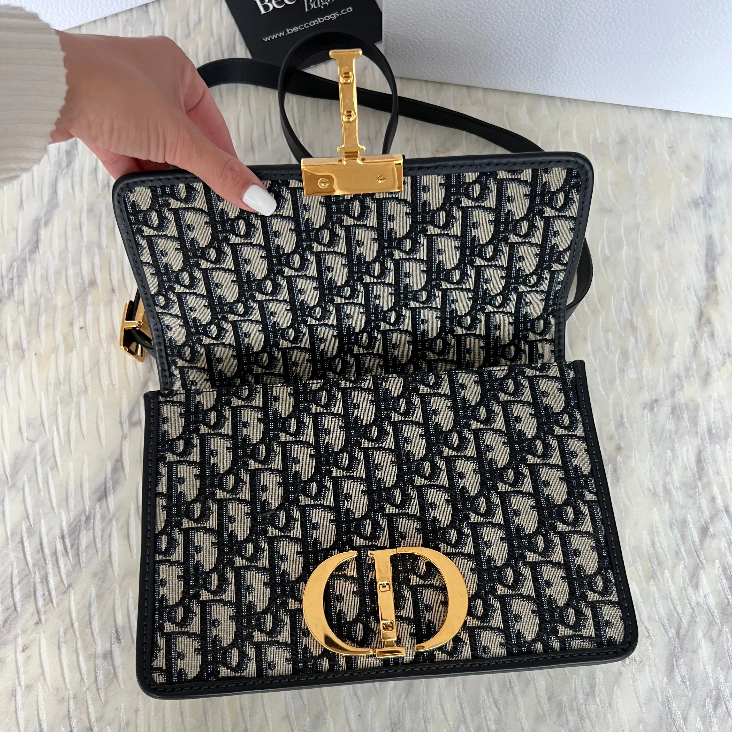 Christian Dior Classic 30 Montaigne Luxury Handbag in Elegant Design