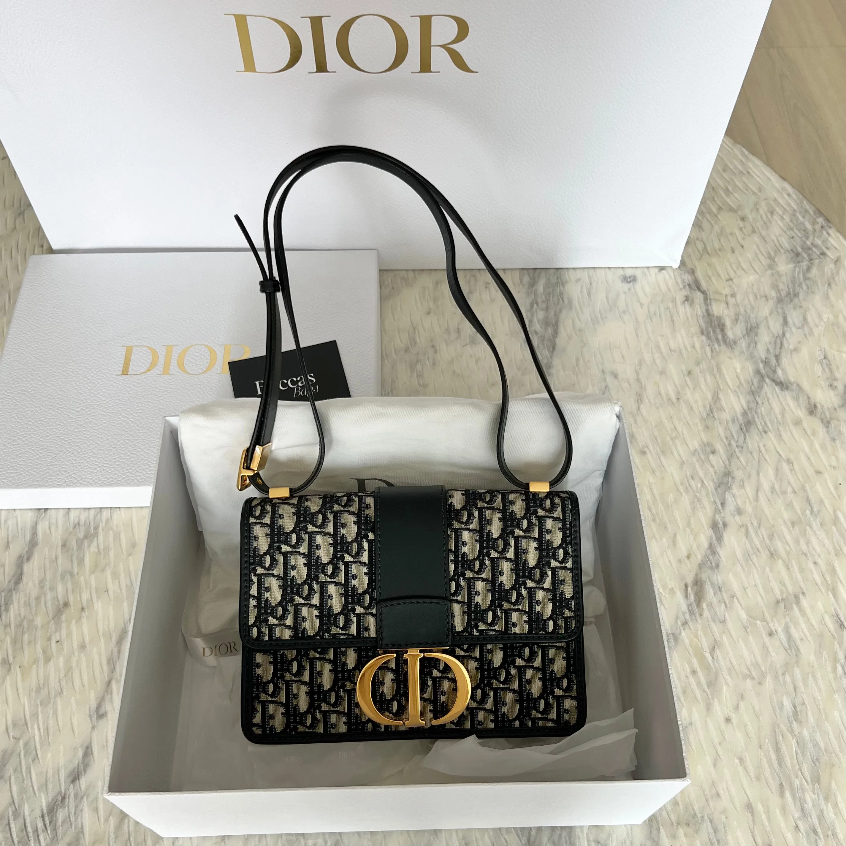 Christian Dior Classic 30 Montaigne Luxury Handbag in Elegant Design