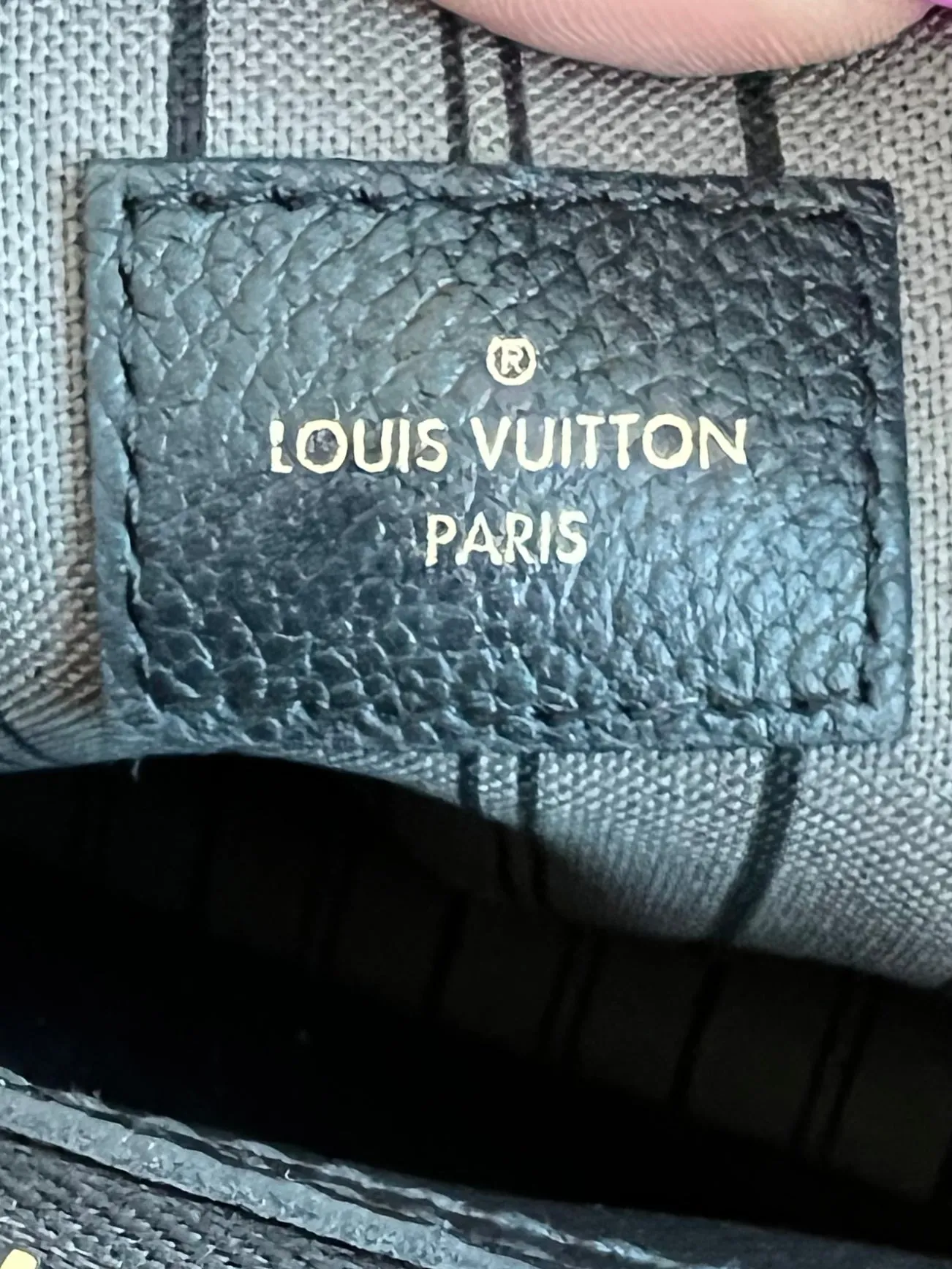 Stylish Louis Vuitton Montaigne Monogram Canvas Tote Bag - Luxury Designer Handbag for Everyday Elegance