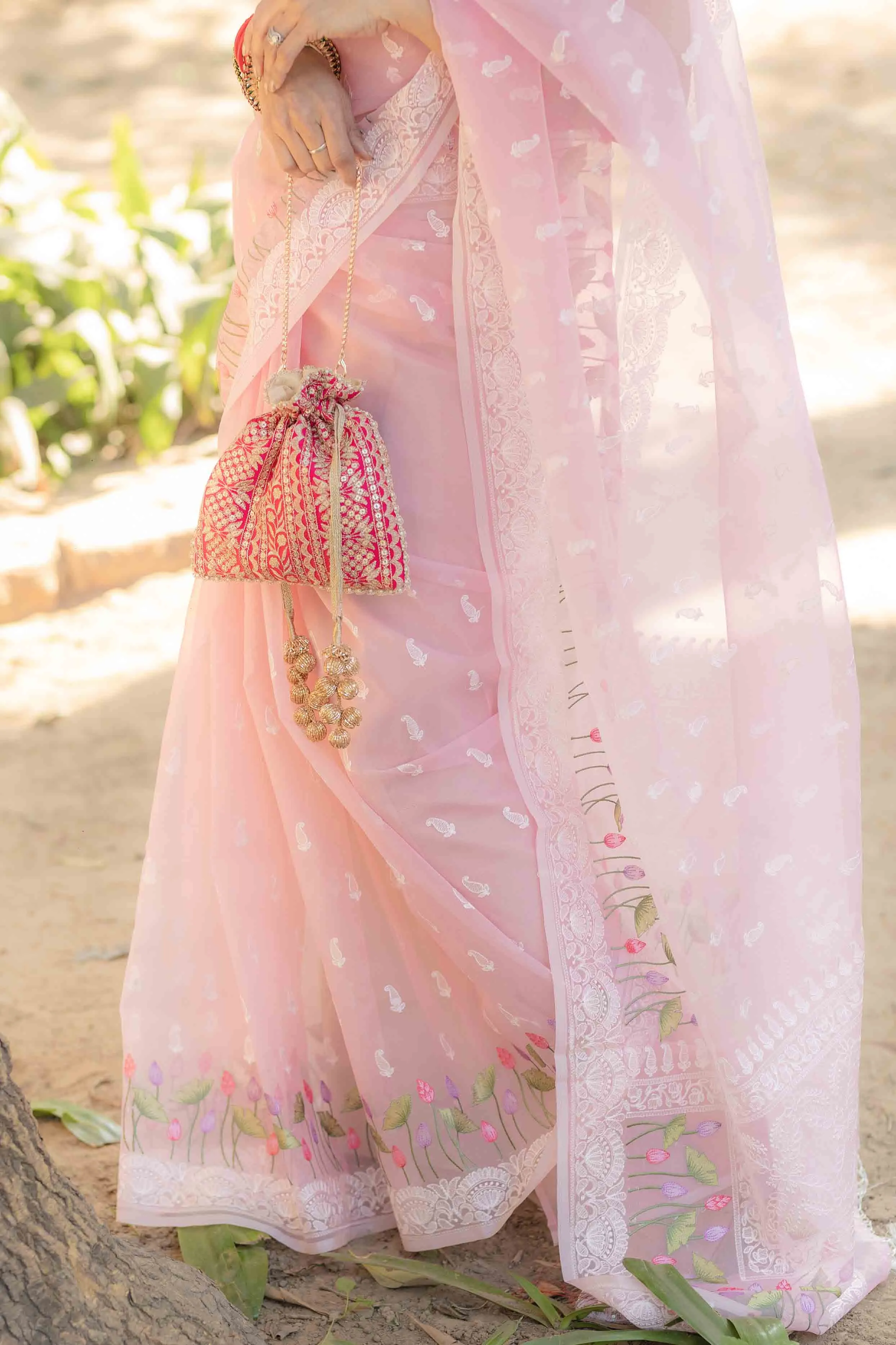 Mirai embroidered potli - Pink