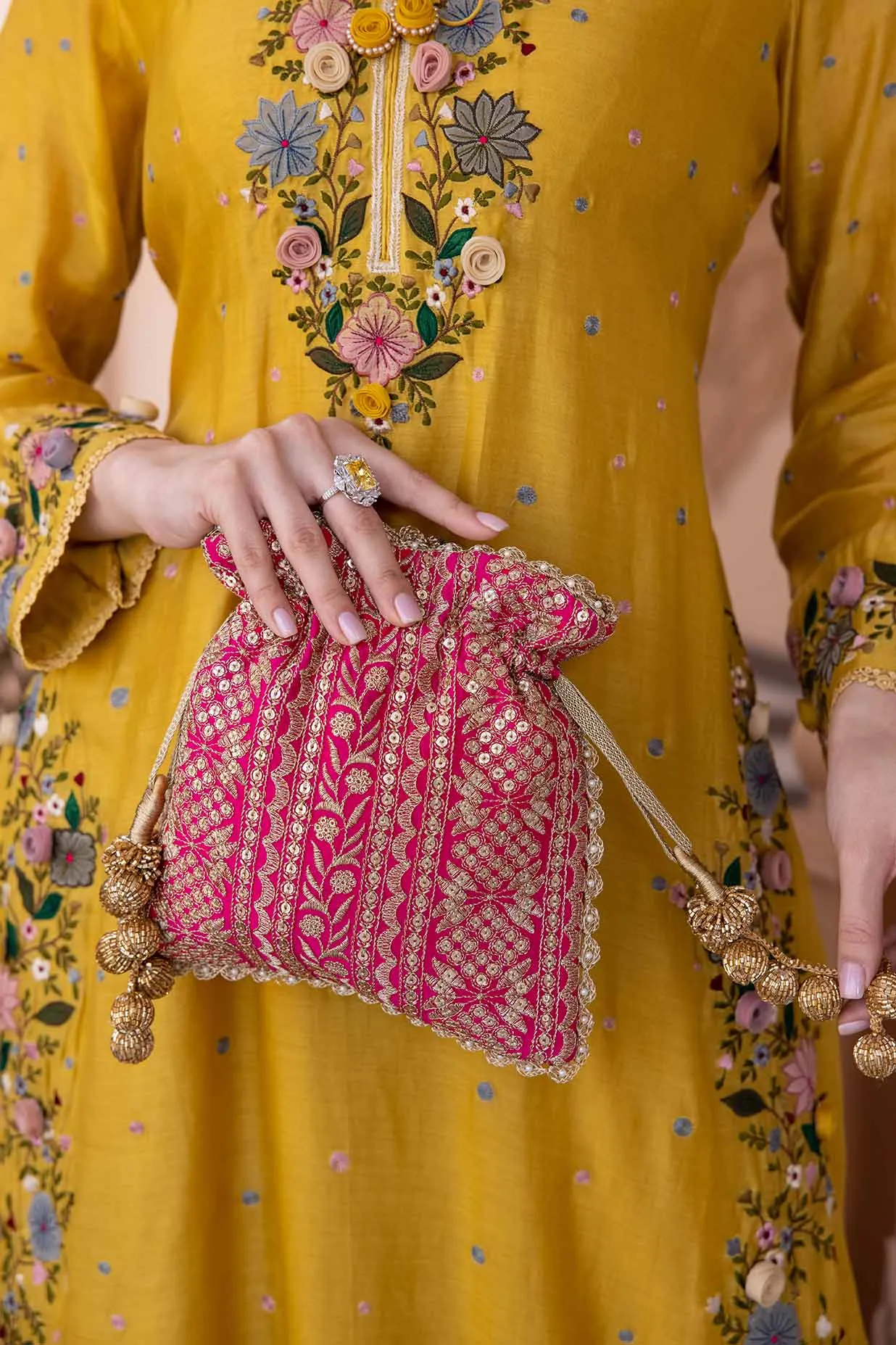 Mirai embroidered potli - Pink