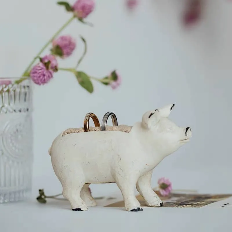 RESIN PIG JEWELRY HOLDER