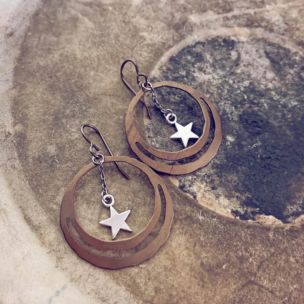 wandering orbit - shooting stars // natural brass dangle earrings